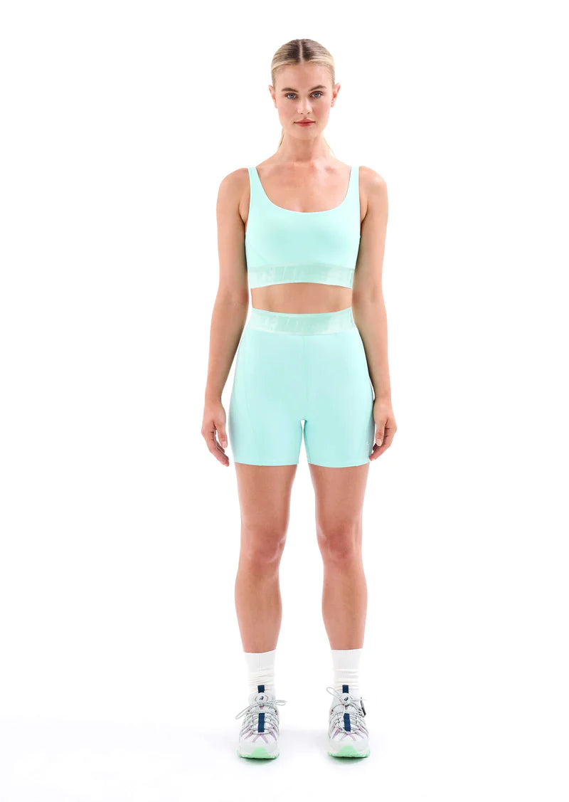 fashionable gym hoodieBACKCHECK BIKE SHORT IN AQUA