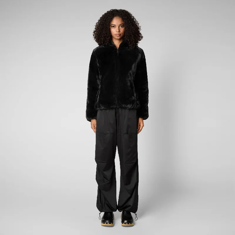 Deal Mania Women's Laila Reversible Hooded Jacket In Black