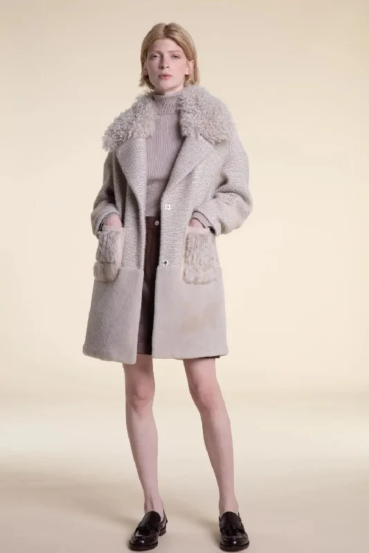 Clearance Event Wool coat with shearling collar