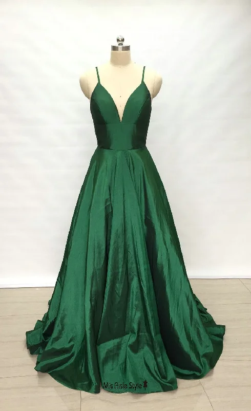 knit dressknit dressSimple Spaghetti Straps Green Prom Dress