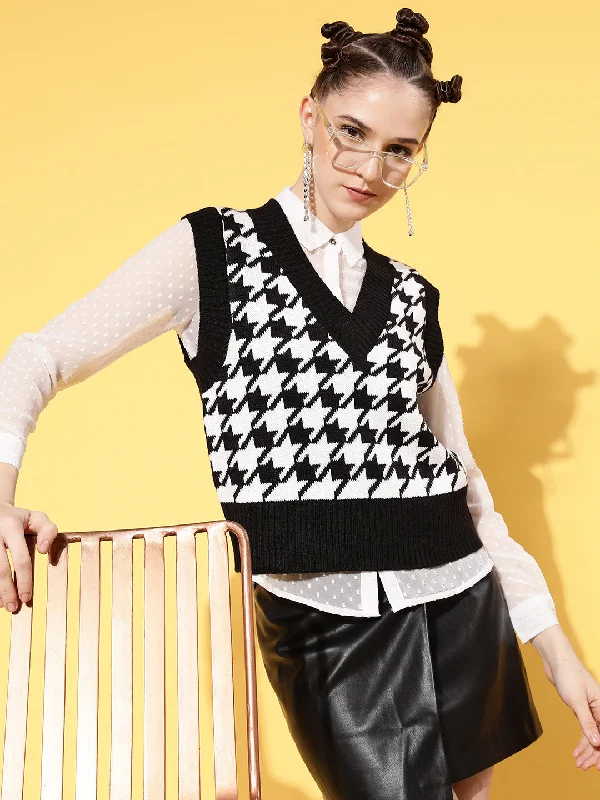 Today’s Deal Women Black Houndstooth V-Neck Sleeveless Sweater