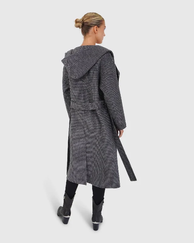 Price Drop Arcadia Oversided Coat with Hood - Black/White