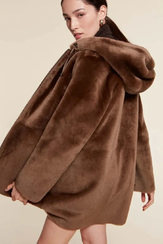 Major Savings Ladies sheepskin coat