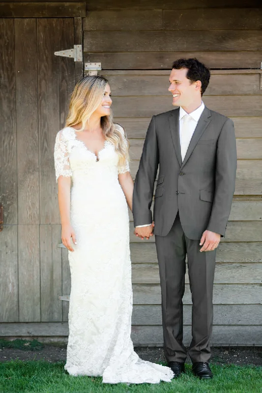 boho-chic dressboho-chic dressKeyhole Back Half Sleeves Lace Wedding Dress