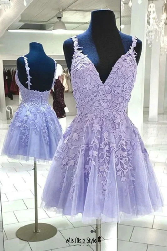 playful dressplayful dressShort Lavender Lace Homecoming Dress